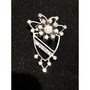 Vintage Brooch Pin /Pendant Flower Star Design Rhinestones Prong Set